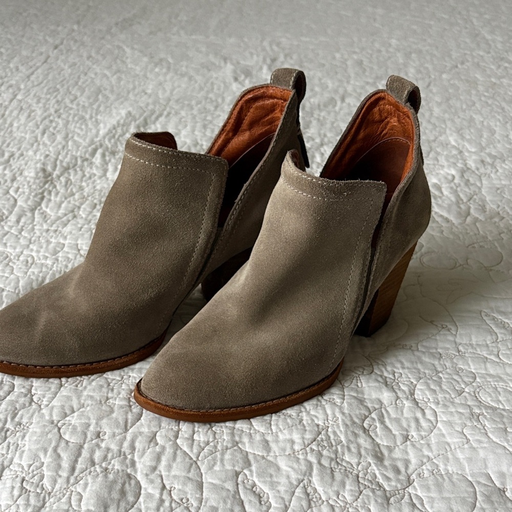 Jeffrey Campbell Taupe Ankle Booties